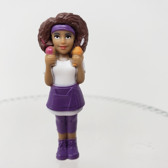 Barbie Career Mini Dolls 6 - Picture 10 of 14